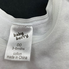 Load image into Gallery viewer, unisex Baby Berry, cotton Christmas singlet top, GUC, size 00,  