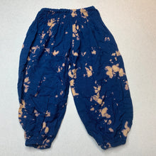 Load image into Gallery viewer, Girls lightweight, casual pants, elasticated, Inside leg: 27cm, GUC, size 1,  