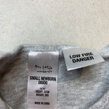 Load image into Gallery viewer, unisex Tiny Little Wonders, soft cotton bodysuit / romper, EUC, size 00000,  