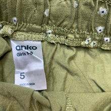 Load image into Gallery viewer, Girls Anko, floral cotton shorts, elasticated, EUC, size 5,  