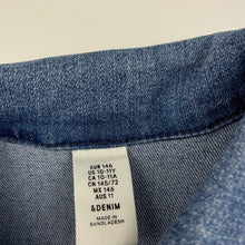 Load image into Gallery viewer, Girls H&amp;M, blue stretch denim jacket, GUC, size 11,  