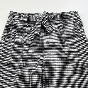 Girls H&M, black & white pants, elasticated, Inside leg: 51cm, GUC, size 10,  