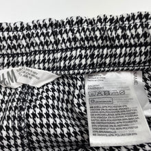 Load image into Gallery viewer, Girls H&amp;M, black &amp; white pants, elasticated, Inside leg: 51cm, GUC, size 10,  