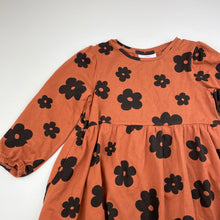 Load image into Gallery viewer, Girls Mango, floral long sleeve casual dress, GUC, size 4, L: 54cm