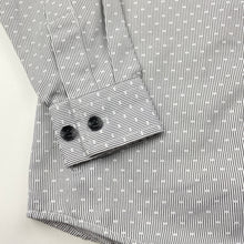 Load image into Gallery viewer, Boys HUNTLEY &amp; SONS, lightweight long sleeve dress shirt, GUC, size 6,  
