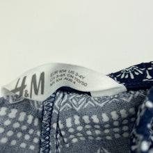 Load image into Gallery viewer, Girls H&amp;M, navy lightweight pants, elasticated, Inside leg: 30cm, GUC, size 4,  