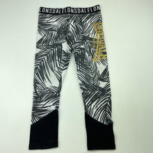 Load image into Gallery viewer, Girls Lonsdale, stretchy sports / activewear leggings, wash fade, Inside leg: 39cm, FUC, size 4,  
