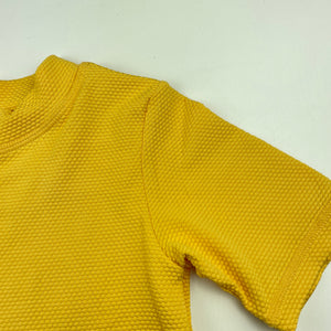 Girls Anko, yellow short sleeve rashie / swim top, EUC, size 4,  