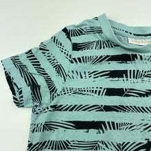Load image into Gallery viewer, Boys Lily &amp; Dan, soft cotton t-shirt / top, EUC, size 4,  