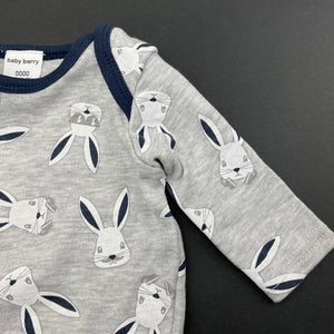 unisex Baby Berry, soft feel bodysuit / romper, rabbits, EUC, size 0000,  