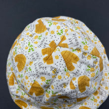 Load image into Gallery viewer, unisex reversible, cotton bucket hat, bees, EUC, size 000,  