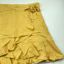 Load image into Gallery viewer, Girls Target, viscose / linen skirt, W: 33.5cm across, L: 39cm, EUC, size 10,  