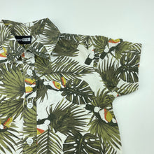 Load image into Gallery viewer, Boys MRP, lightweight cotton short sleeve shirt, GUC, size 4-5,  