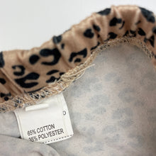 Load image into Gallery viewer, Girls SHEIN, soft feel animal print leggings, Inside leg: 28cm, EUC, size 0-1,  