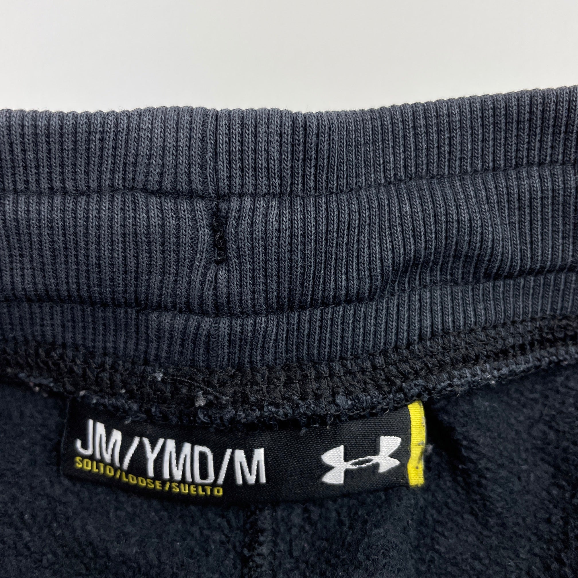 Under Armour, loose fit fleece lined track pants, elasticated, Inside leg:  67cm, Sz: M, FUC, size 10-11, – DaisyChainClothing