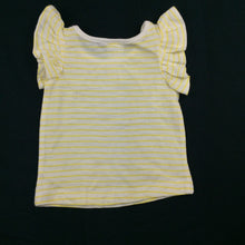 Load image into Gallery viewer, Girls Kids &amp; Co Baby, lightweight cotton t-shirt / top, heart, EUC, size 0000